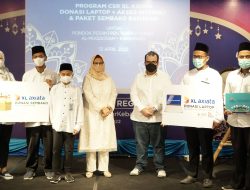 XL Axiata Donasi Laptop ke Pondok Pesantren