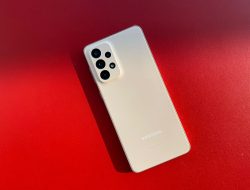 5 Fitur Smartphone Kekinian Buat Generasi Awesome Menapaki Masa Depan