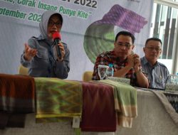 Dekranasda Pontianak Ajak Generasi Muda Bangga Gunakan Tenun Corak Insang
