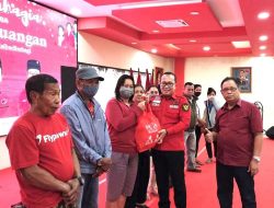 PDI Perjuangan Bagikan Ribuan Paket Sembako untuk Umat Kristiani yang Rayakan Natal