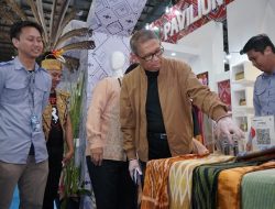 Hadir di INACRAFT, Gubernur Sutarmidji: Inovasi Produk dan Ikuti Tren