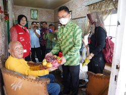 Bantuan Kemanusiaan PMI di Jumat Berkah