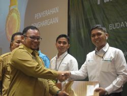 PLN UIP KLB Raih Penghargaan Nihil Kecelakaan Kerja dari Pemrov Kalbar