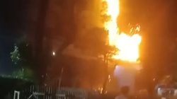 Gedung LBH-YLBHI di Jalan Diponegoro Jakarta Pusat Terbakar