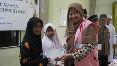 YBM PLN UIP KLB Bersama Srikandi PLN Kucurkan Bantuan Pendidikan