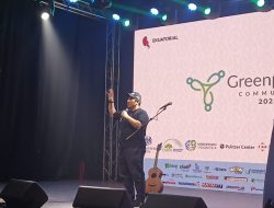 Dua Tokoh Film Dirty Vote, Bivitri Susanti dan Feri Amsari Bicara Iklim