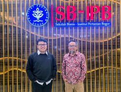 Dari Pontianak ke Panggung Akademik Dunia: Perjalanan Inspiratif Dr. Hansen Tandra
