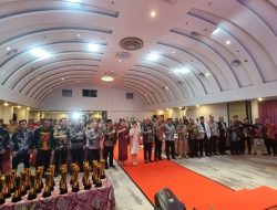 PLN UIP KLB Raih Penghargaan Tribun Awards atas Dukungan Air Bersih dan Sanitasi