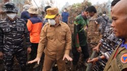Api dan Asap Kembali Mengancam, Ria Norsan Turun ke Lokasi Karhutla Kubu Raya