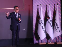 PLN Raih Sector Champion dan Runner Up di Danantara CX100 Award 2026
